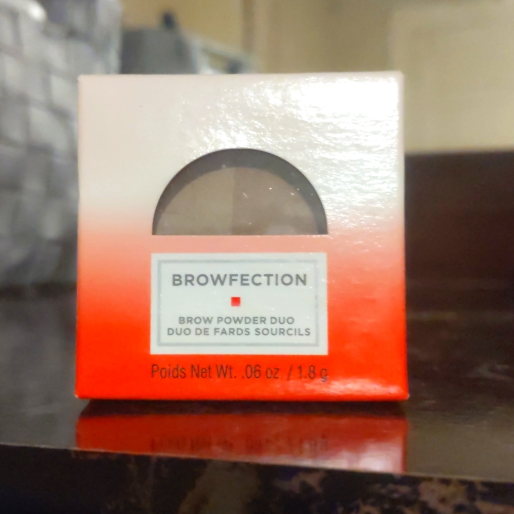 European Wax Center- Light Brow Powder Duo
